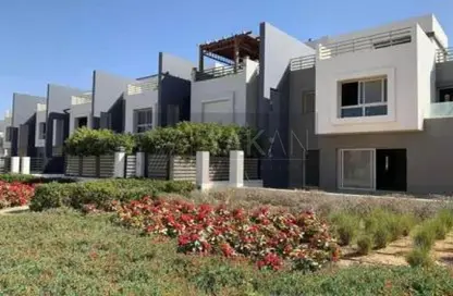 Townhouse - 3 Bedrooms - 4 Bathrooms for sale in Hyde Park - New Cairo City - Cairo
