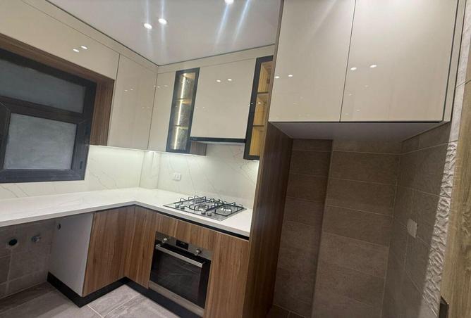 70107682 - Property Image 2