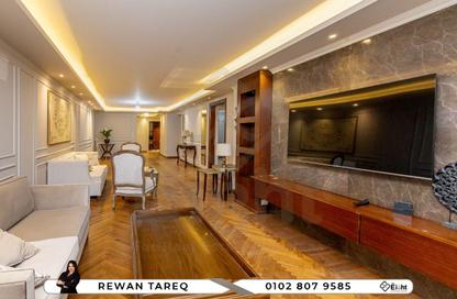 Apartment - 3 Bedrooms - 3 Bathrooms for sale in Kamal Eldin Salah St. - Smouha - Hay Sharq - Alexandria
