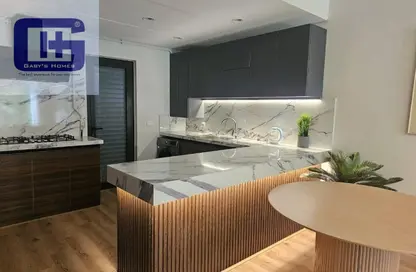 Apartment - 2 Bedrooms - 2 Bathrooms for sale in Lake View Residence - 5th Settlement Compounds - The 5th Settlement - New Cairo City - Cairo