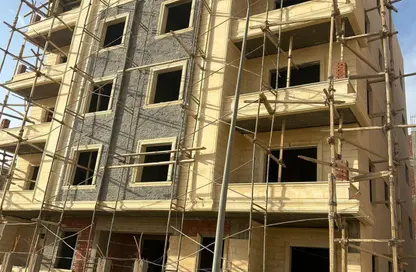 شقة - 3 غرف نوم - 2 حمامات للبيع في المجاورة الثانية - المنطقة الثامنة - مدينة الشروق - القاهرة