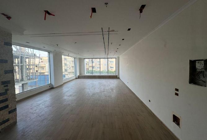 52451888 - صورة العقار 2