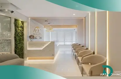 عيادة - غرفة نوم - 1 حمام للبيع في شارع التسعين - التجمع الخامس - مدينة القاهرة الجديدة - القاهرة