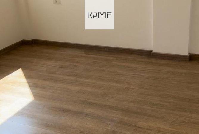 68798809 - Property Image 3