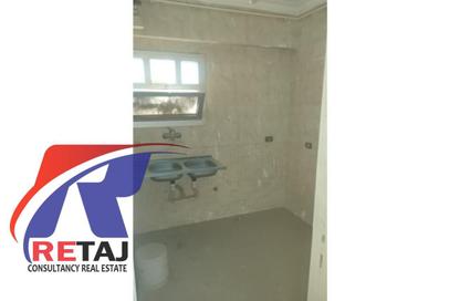 Apartment - 3 Bedrooms - 2 Bathrooms for sale in Africa   Emtedad Moustafa Al Nahas - 9th Zone - Nasr City - Cairo