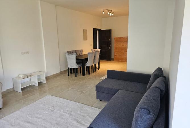98827426 - Property Image 3