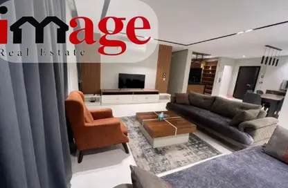 شقة - 2 غرف نوم - 3 حمامات للبيع في ذا كورت ياردز - كمبوندات الشيخ زايد - الشيخ زايد - الجيزة