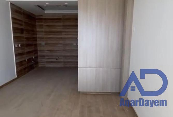 70108052 - Property Image 3