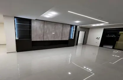 Apartment - 4 Bedrooms - 3 Bathrooms for sale in Village West - Sheikh Zayed Compounds - Sheikh Zayed City - Giza