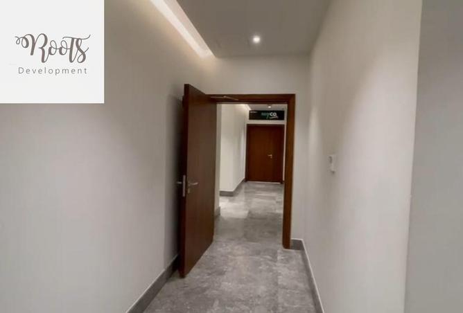 57242044 - صورة العقار 3