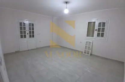 Apartment - 3 Bedrooms - 2 Bathrooms for rent in Street 2 - 3rd District - 6 October City - Giza