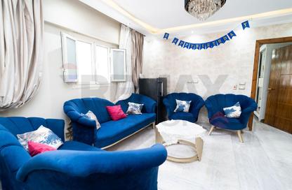 Apartment - 3 Bedrooms - 1 Bathroom for sale in Camp Chezar - Hay Wasat - Alexandria