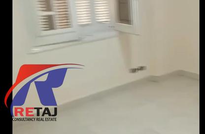 Apartment - 4 Bedrooms - 2 Bathrooms for rent in Ahmed Al Zomor St. - 9th Zone - Nasr City - Cairo