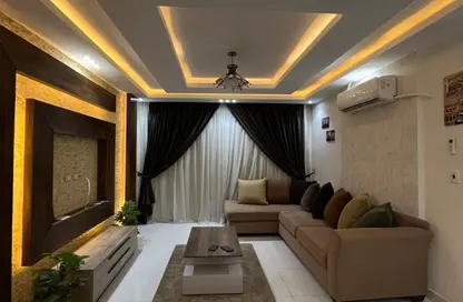 شقة - 2 غرف نوم - 2 حمامات للايجار في وان قطامية - كمبوندات القطامية - القطامية - مدينة القاهرة الجديدة - القاهرة