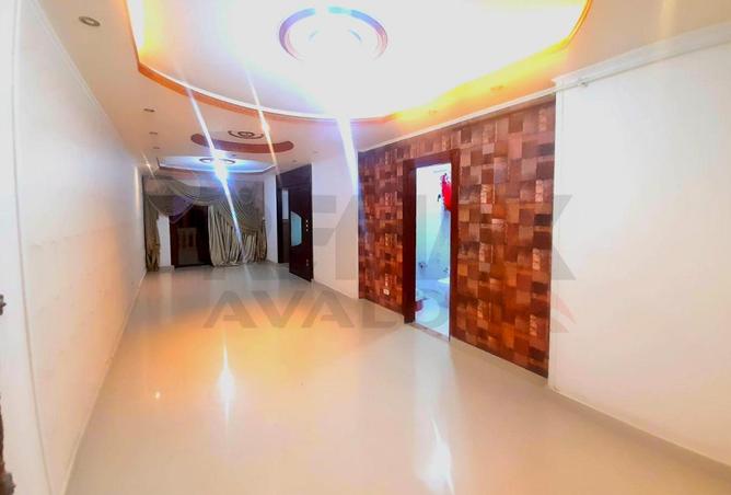 شقة للإيجار 160 م سموحة (ش ذكي رجب)