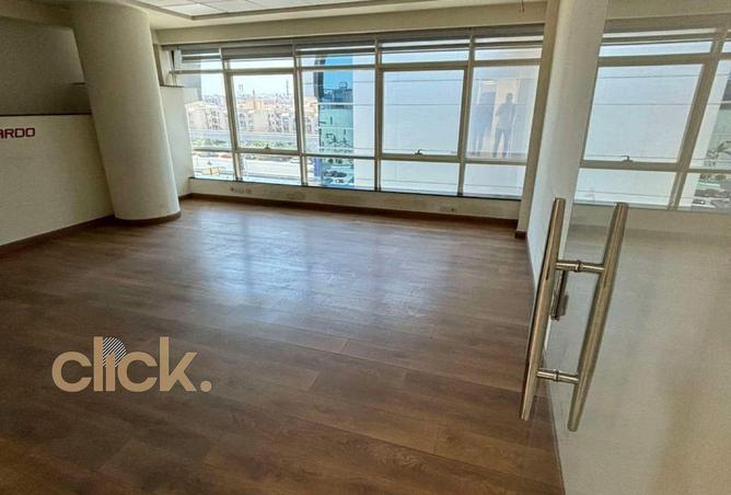 81841937 - Property Main Image