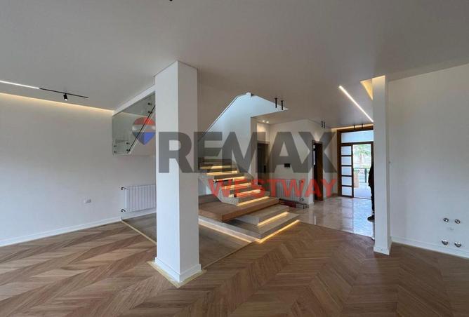 8652275 - Property Image 2