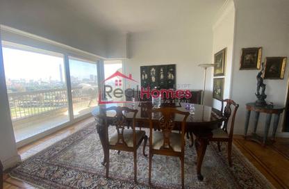 Apartment - 3 Bedrooms - 3 Bathrooms for sale in El Gezirah St. - Zamalek - Cairo