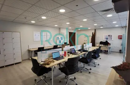 مساحات مكتبية - 3 غرف نوم - 1 حمام للبيع في اركان بلازا - محور 26 يوليو - الشيخ زايد - الجيزة