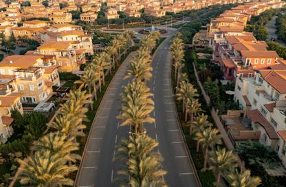 Villa - 4 - 4 for sale in Cluster 3 - Hyde Park - New Cairo City - Cairo