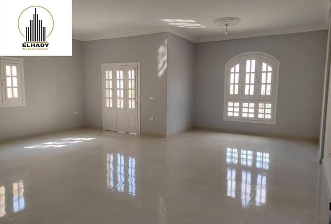 8604893 - Property Image 2