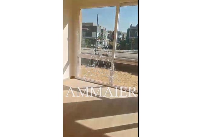 93815284 - Property Image 3