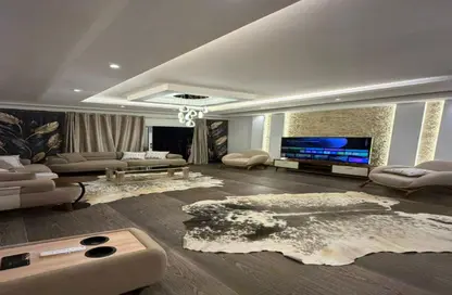 Villa - 4 Bedrooms - 4 Bathrooms for rent in Continental Residence - Sheikh Zayed Compounds - Sheikh Zayed City - Giza