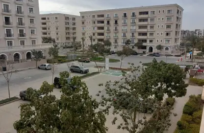 Apartment - 1 Bedroom - 2 Bathrooms for sale in Hyde Park Central - The 6th Settlement - New Cairo City - Cairo