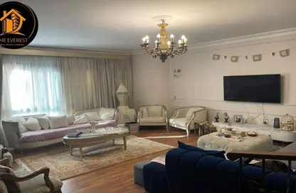 Apartment - 3 Bedrooms - 2 Bathrooms for sale in Degla - Hay El Maadi - Cairo
