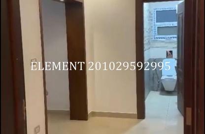 Apartment - 2 Bedrooms - 2 Bathrooms for sale in October Plaza - 6 October Compounds - 6 October City - Giza
