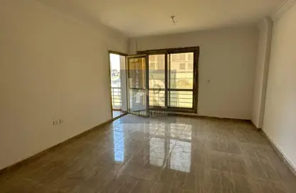 Apartment - 3 Bedrooms - 3 Bathrooms for rent in Janna - New Cairo City - Cairo