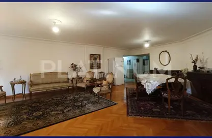 شقة - 4 غرف نوم - 3 حمامات للايجار في شارع ابو قير - جليم - حي شرق - الاسكندرية