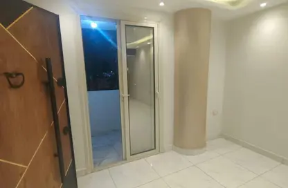 Apartment - 3 Bedrooms - 1 Bathroom for sale in 1st District - 6 October City - Giza