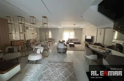 منزل مزدوج - 4 غرف نوم - 4 حمامات للايجار في كونتيننتال ريزيدنس - كمبوندات الشيخ زايد - الشيخ زايد - الجيزة