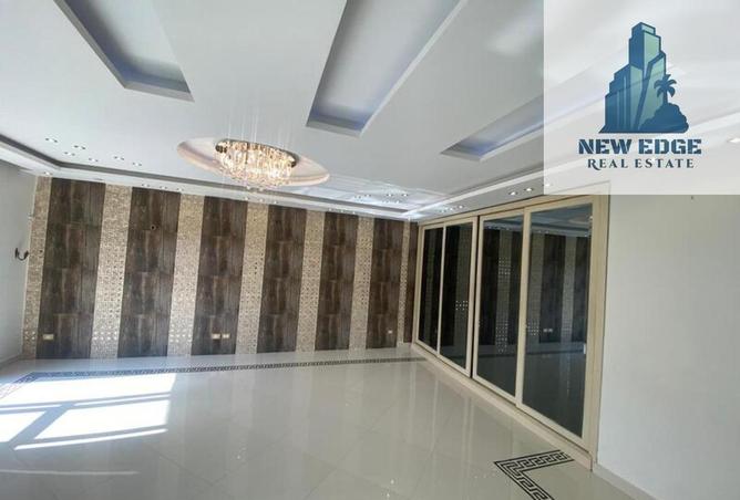 8702045 - Property Image 2