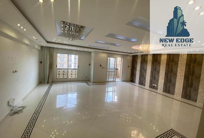 8702045 - Property Main Image