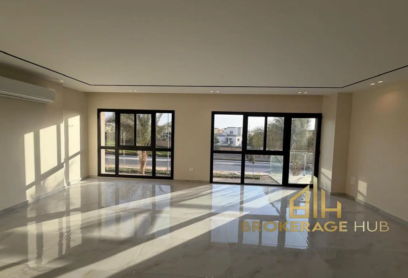 121658844 - Property Main Image