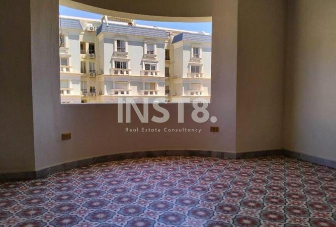 8402088 - Property Image 3