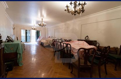 Apartment - 3 Bedrooms - 3 Bathrooms for sale in Ahmed Bek Gharbo St. - Zezenia - Hay Sharq - Alexandria