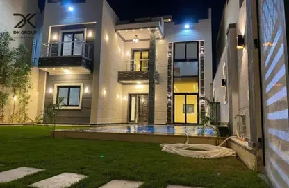 Villa - 5 Bedrooms - 5 Bathrooms for sale in Dream Land - Al Wahat Road - 6 October City - Giza