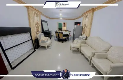 Apartment - 3 Bedrooms - 1 Bathroom for sale in Ismail Al Habrouk St. - Glim - Hay Sharq - Alexandria