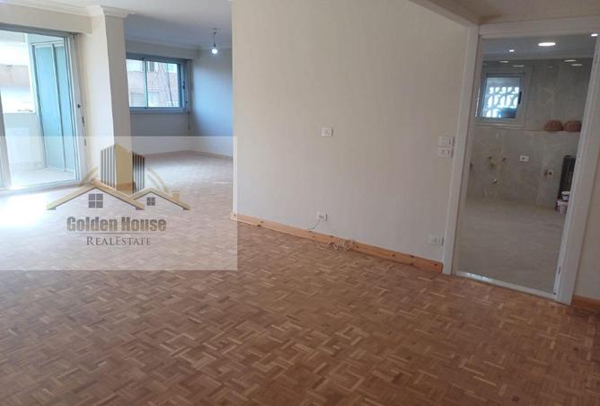 54745845 - صورة العقار 2