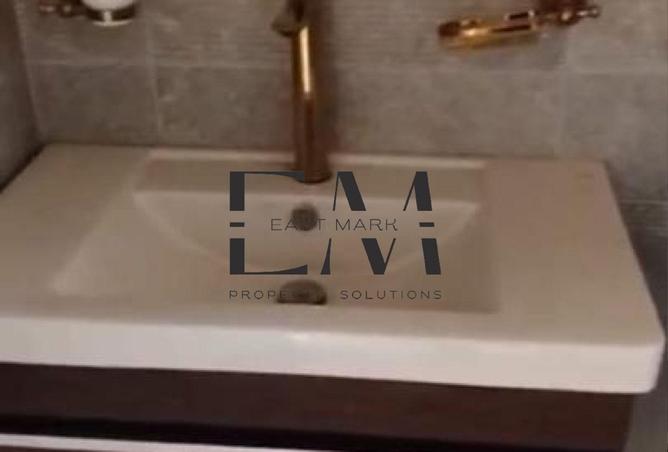 101210916 - Property Image 2