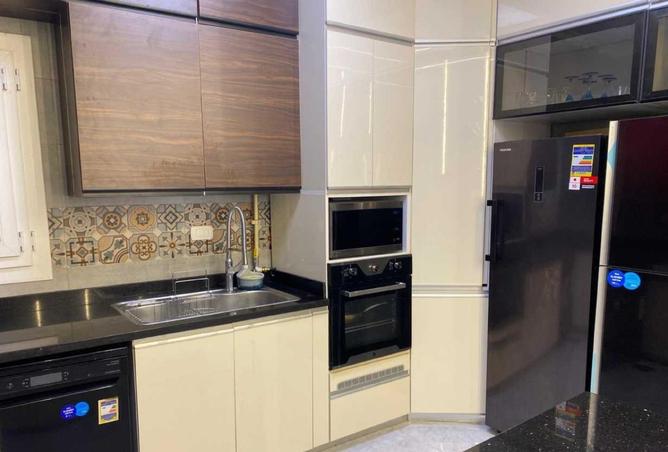 80781672 - Property Image 3