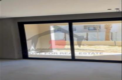 Apartment - 3 Bedrooms - 2 Bathrooms for sale in Village West - Sheikh Zayed Compounds - Sheikh Zayed City - Giza
