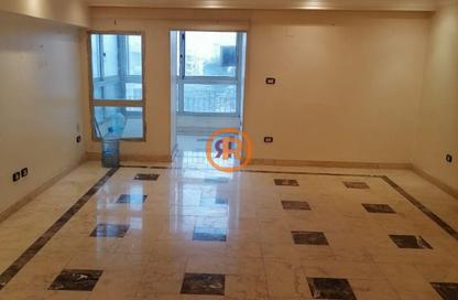 Apartment - 3 Bedrooms - 2 Bathrooms for sale in Zahraa El Maadi - Hay El Maadi - Cairo