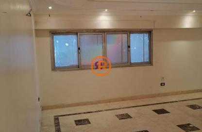 Apartment - 3 Bedrooms - 2 Bathrooms for sale in Zahraa El Maadi - Hay El Maadi - Cairo