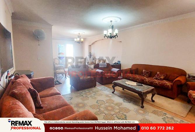 72176008 - Property Image 2