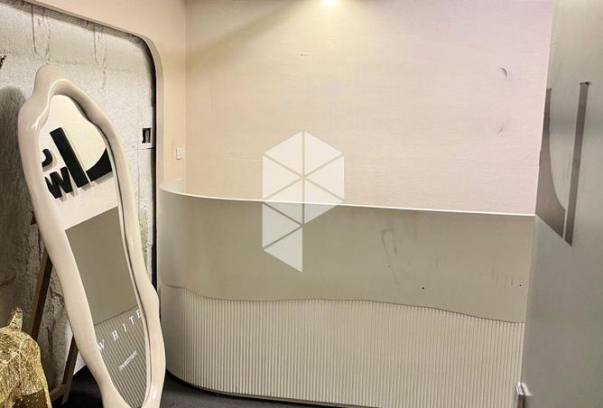 8568601 - Property Image 2