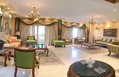 Apartment - 3 Bedrooms - 2 Bathrooms for sale in Orouba Axis - Area A - Ganoob El Acadimia - New Cairo City - Cairo